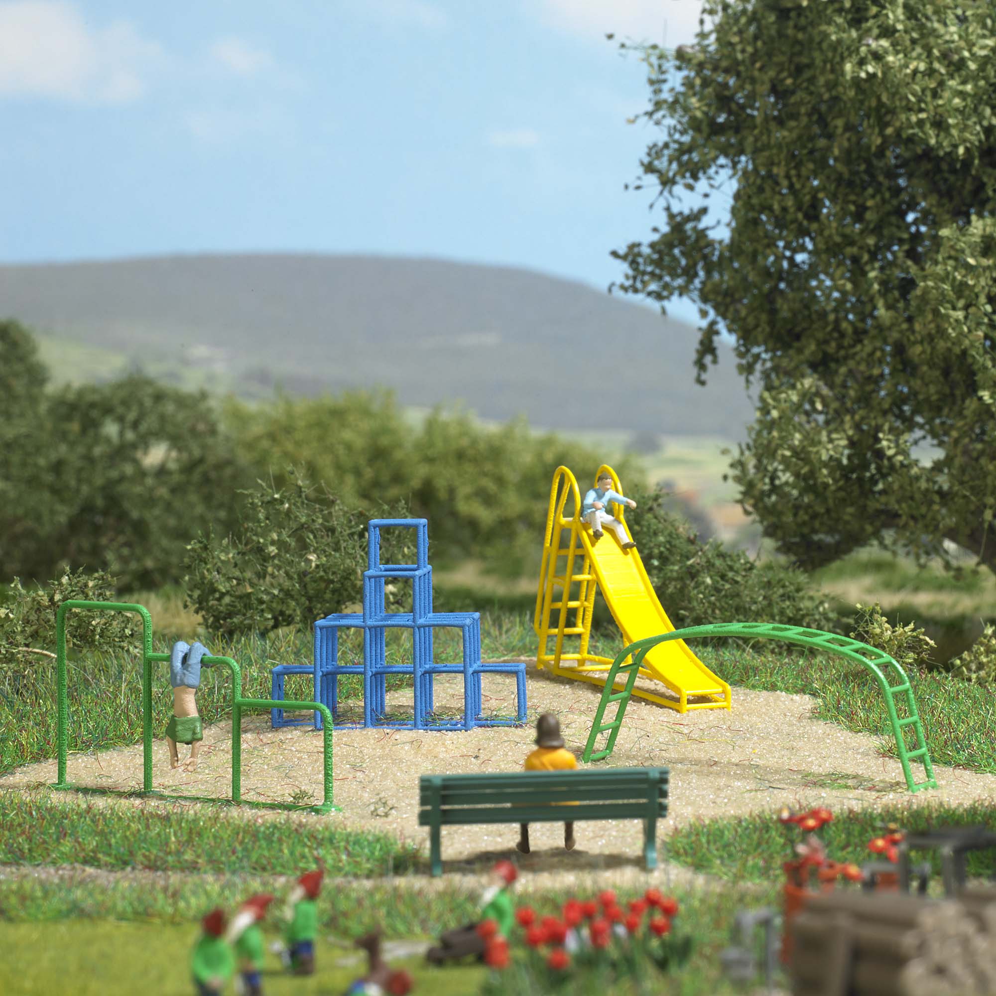Action-Set-Spielplatz-TT-9-8867_b_0.jpg