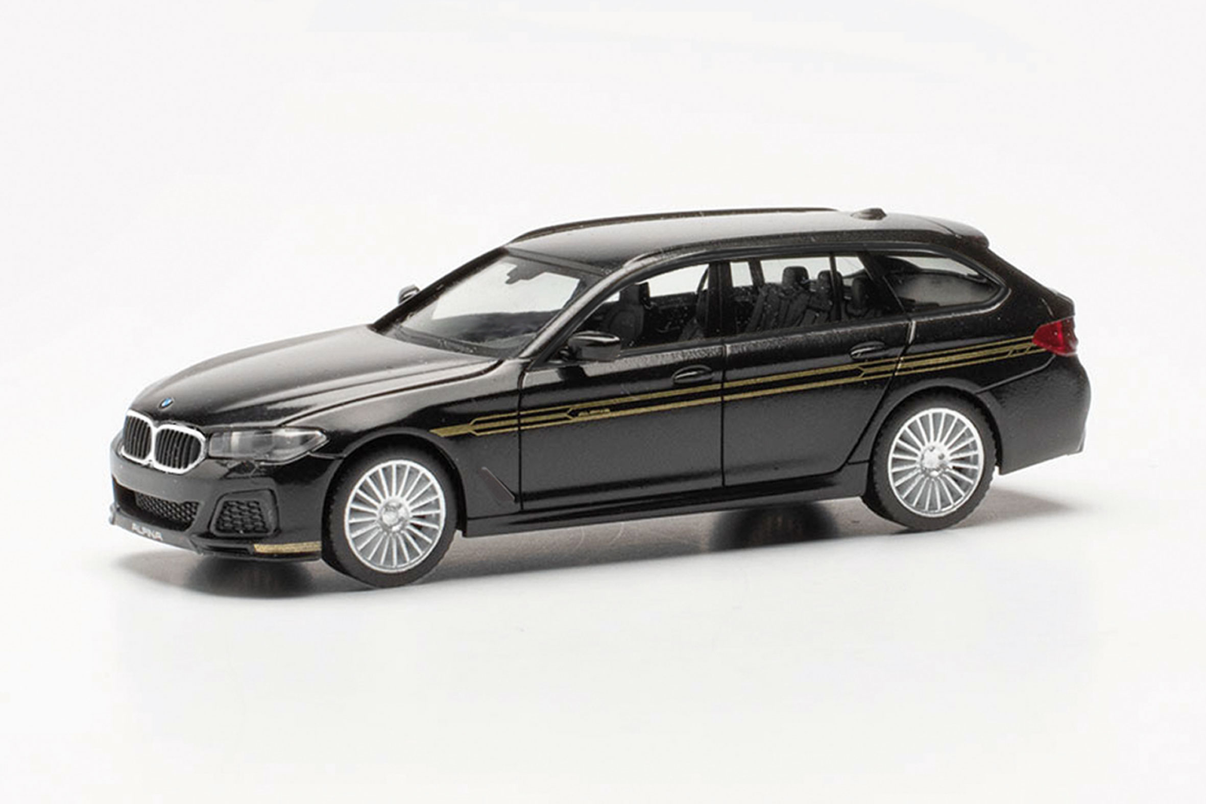 BMW-Alpina-B5-Touring-schwarz-11-421072_b_0.jpg