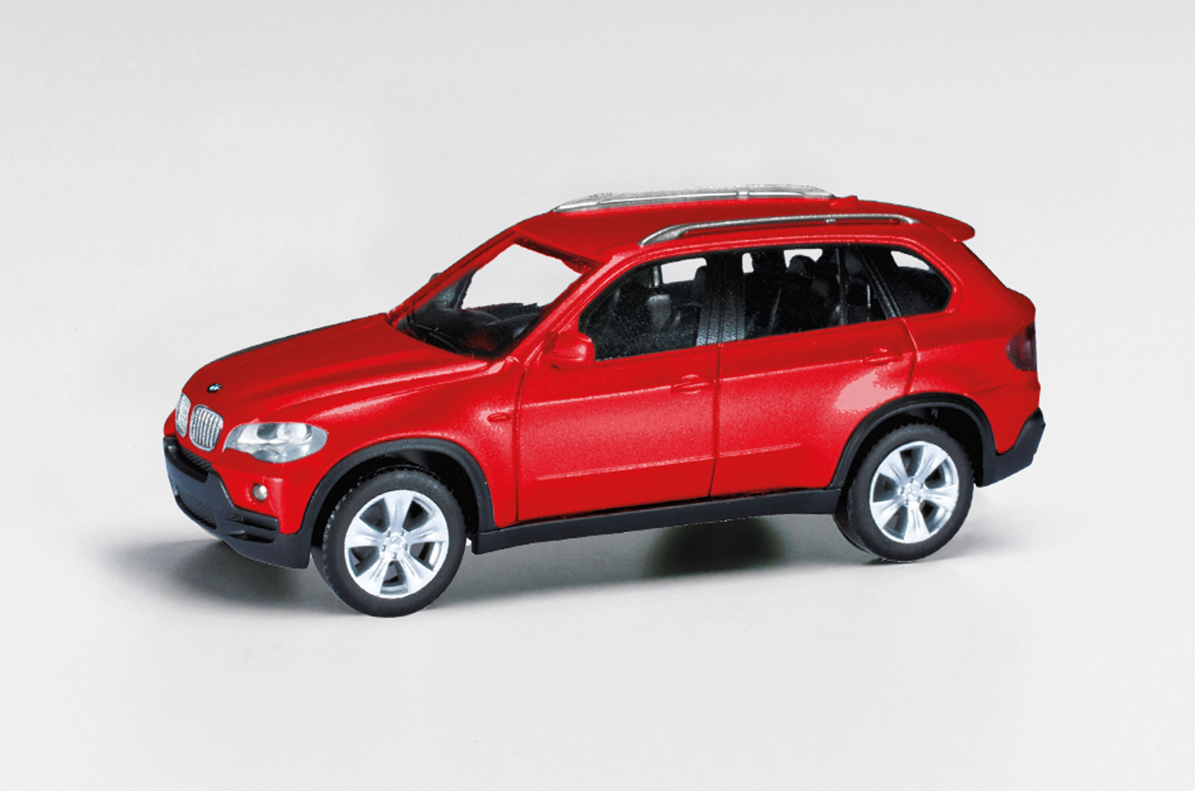 BMW-X5-vermillion-red-metallic-11-033695-006_b_0.jpg