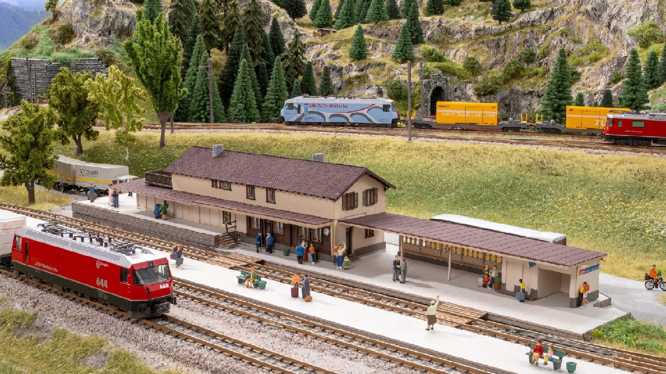 Bahnhof-Berguen-N-12-63005_b_0.jpg
