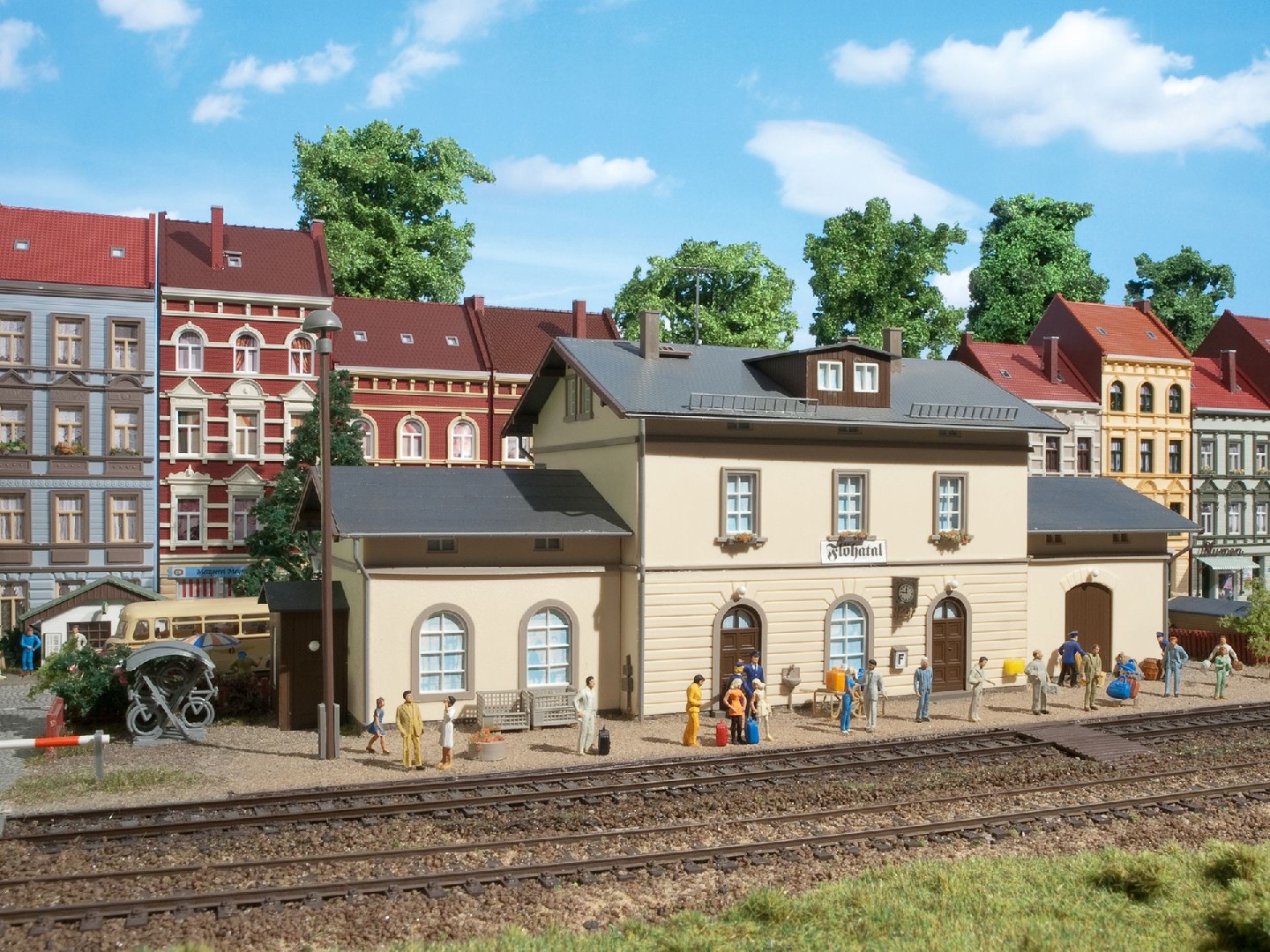 Bahnhof-Floehatal-8-11368_b_0.jpg