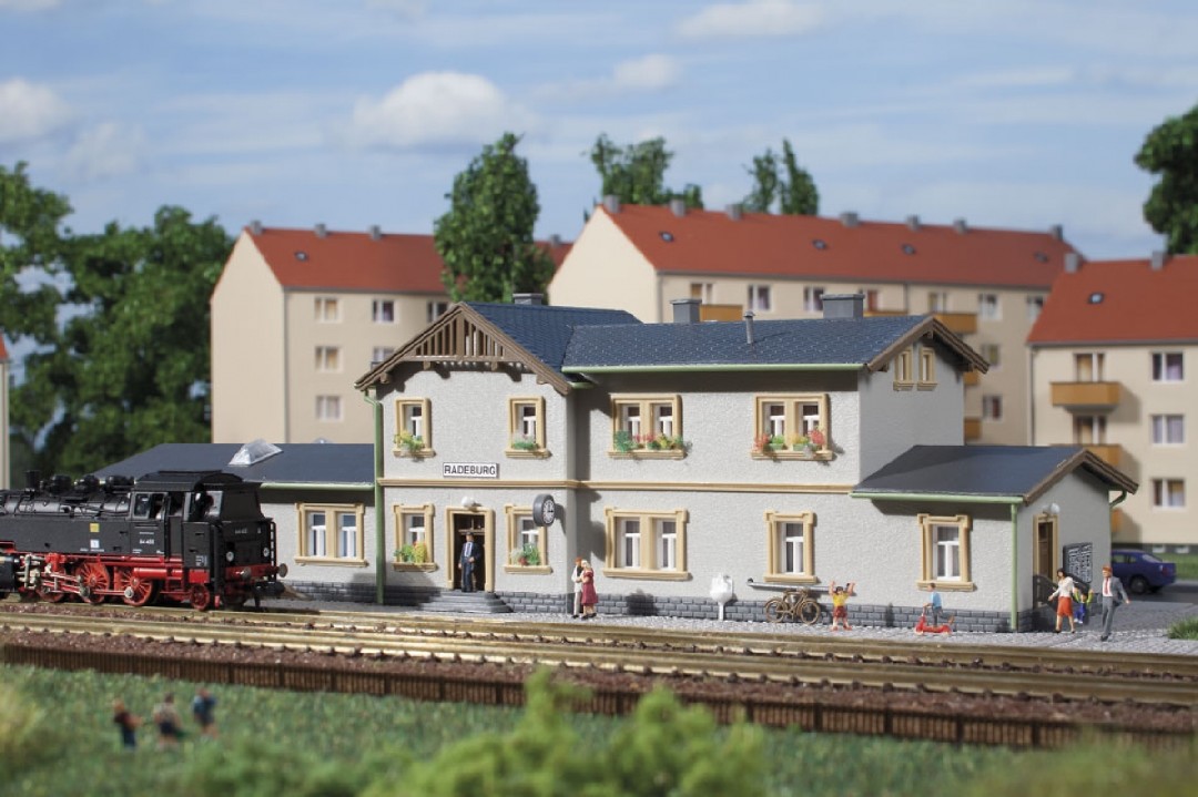 Bahnhof-Radeburg-8-14453_b_0.jpg