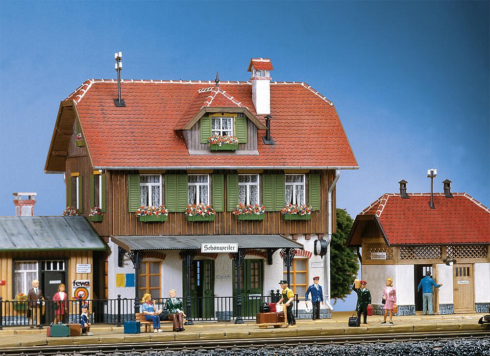 Bahnhof-Schoenweiler-14-330901_b_0.jpg