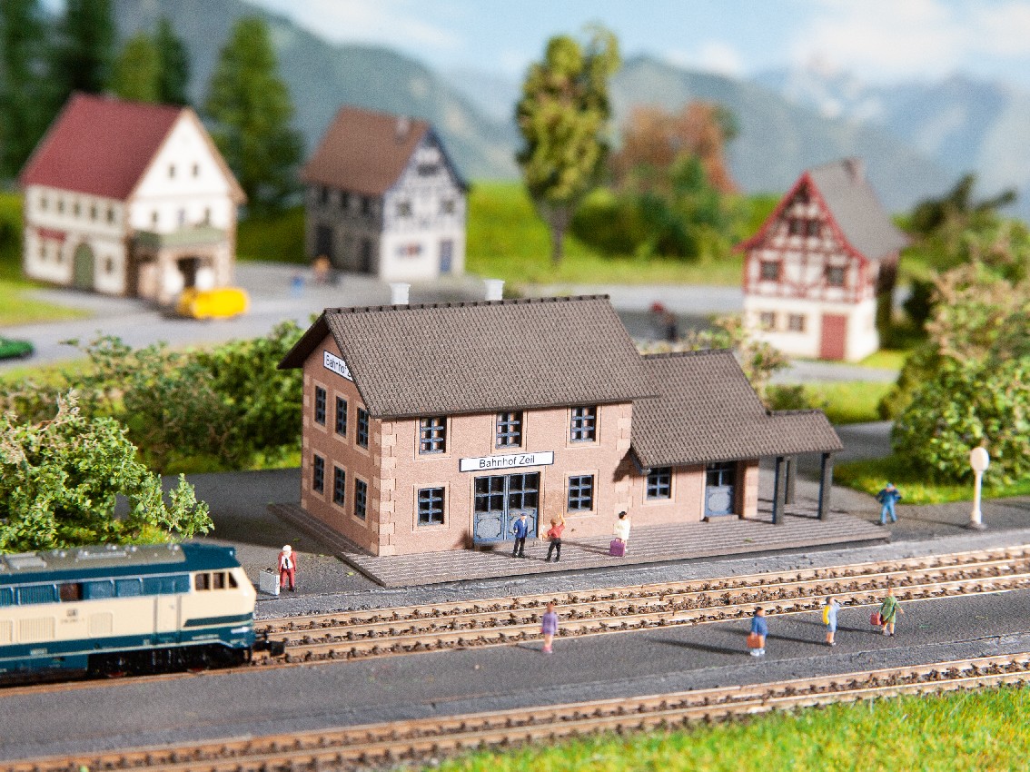 Bahnhof-Zeil-12-44305_b_0.jpg