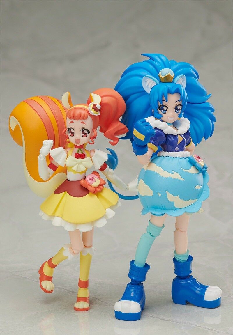 S-h-figuarts-Kirakira-Precure-A-La-Mode-Cure-Custard-Gelato-Set-Figure-Bandai-Japan-Figure-4573102551436-0.jpg