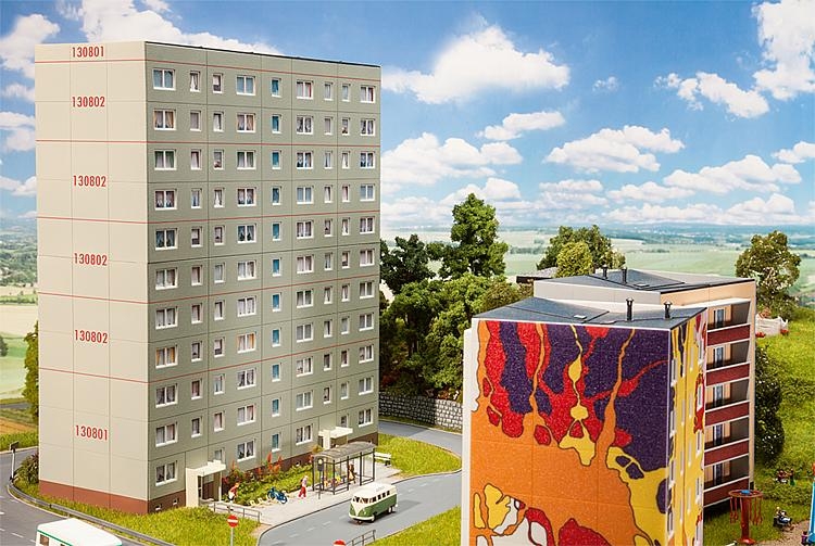 faller-130802-plattenbau-p2-ergaenzung.jpg