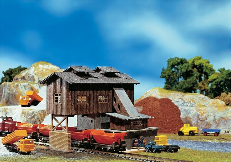 faller-222197-altes-schotterwerk.jpg
