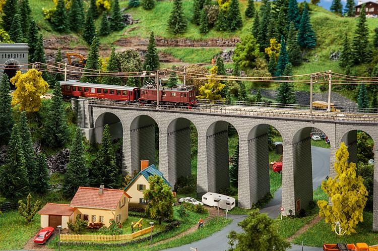 faller-222599-viadukt-set-2-gleisig-gerad-neuheit-2018.jpg
