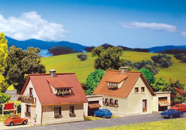 faller-232226-2-einfamilienhaeuser.jpg