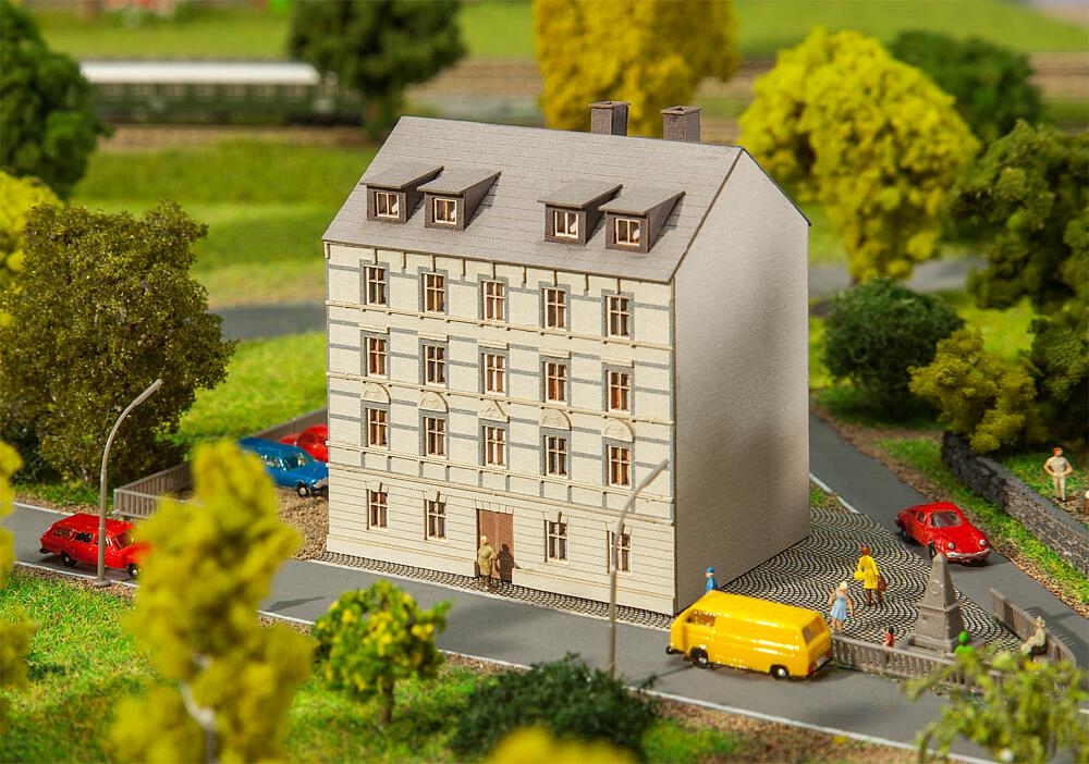 faller-282780-stadthaus.jpg