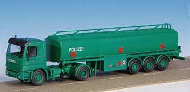 kibri-18801-h0-polizei-mb-actros-tankzug-auslauf.jpg