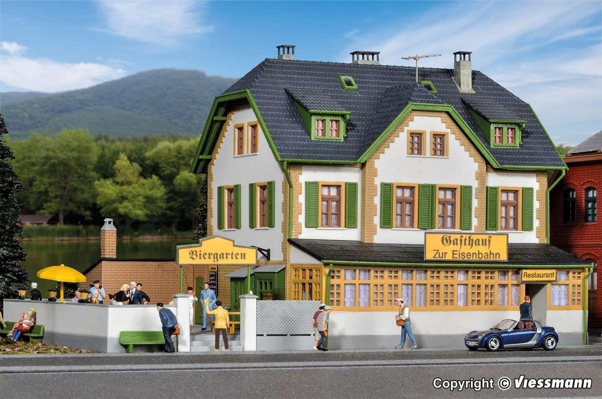 kibri-38197-h0-gaststaette-zur-eisenbahn.jpg