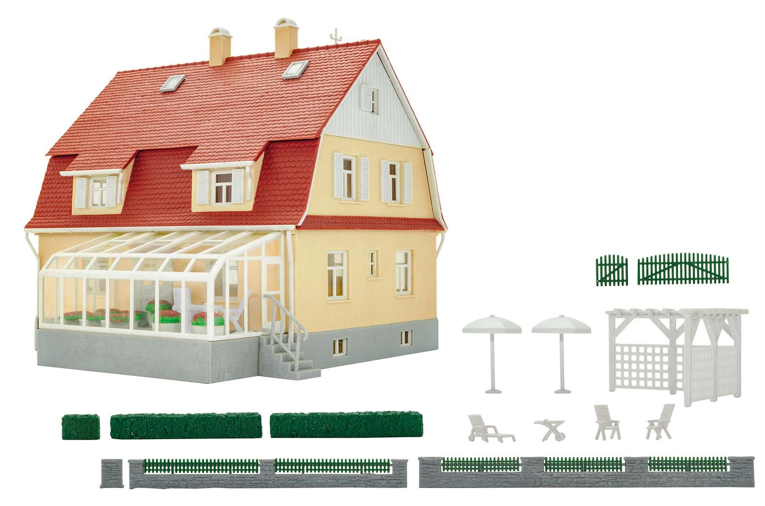 kibri-38700-h0-wohnhaus-mit-wintergarten.jpg