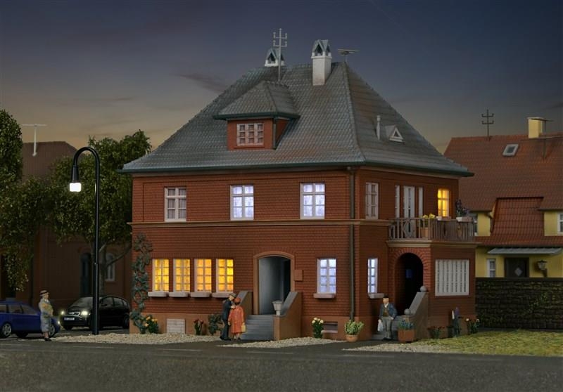 kibri-38718-h0-haus-borsigstrasse.jpg