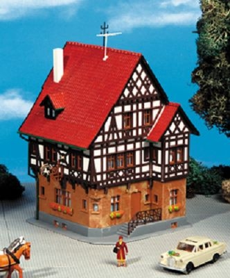 kibri-38744-h0-gasthaus-roessle-markgraefler-land.jpg