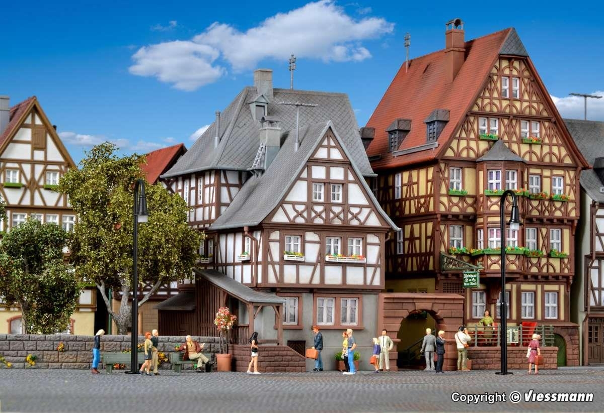 kibri-38901-h0-torhaus-miltenberg.jpg