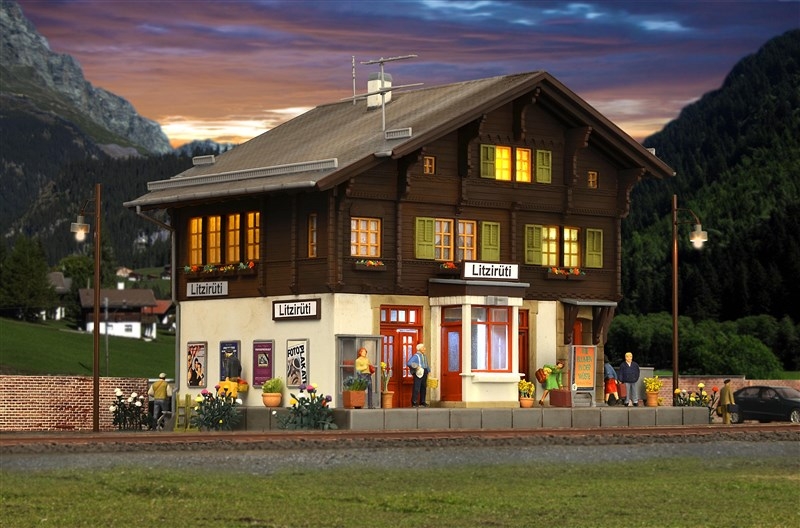 kibri-39497-h0-bahnhof-litzirueti-inkl-hausbeleuchtungs-startset.jpg