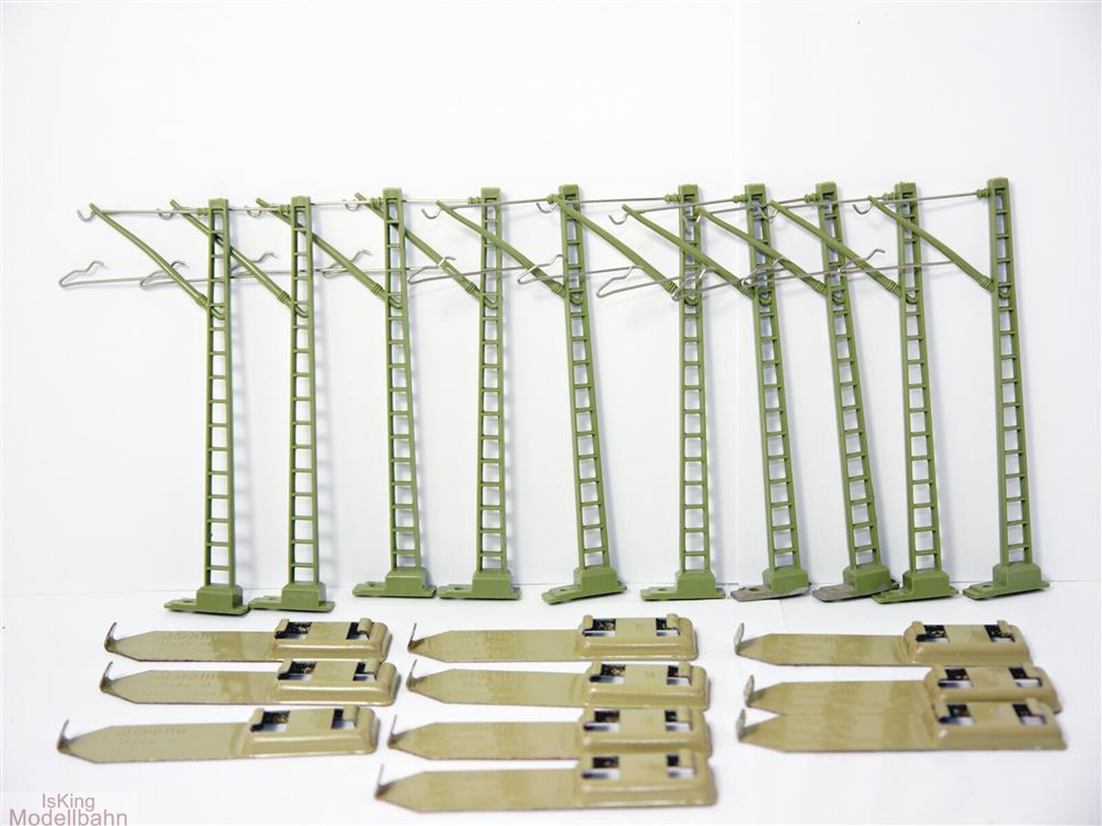 maerklin-7509-ho-oberleitungsmasten.jpg