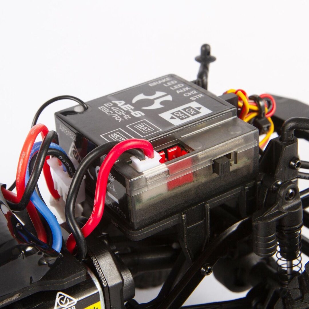 AXI90081T1_SCX24_Axial_Deadbold_02.jpg